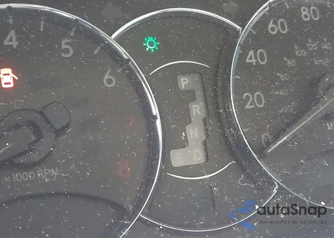 2010 Toyota Avalon z USA, uszkodzony, nr VIN 4TIBK3DB8AU363989